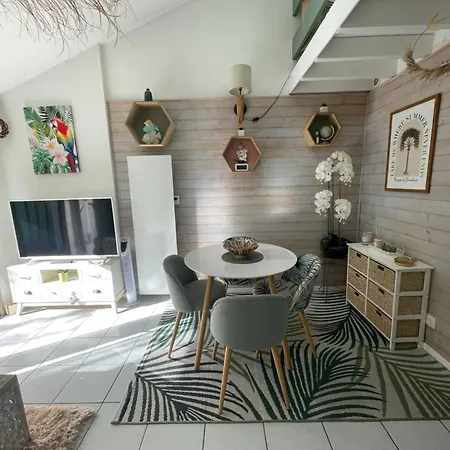Dom wakacyjny Jolie Maison Au Golf Lacanau